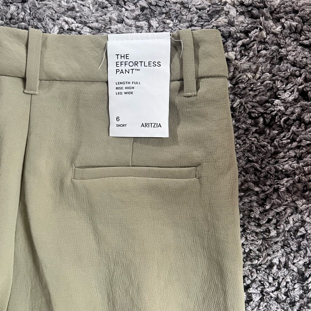 Aritzia The Effortless Pant in Light Olive